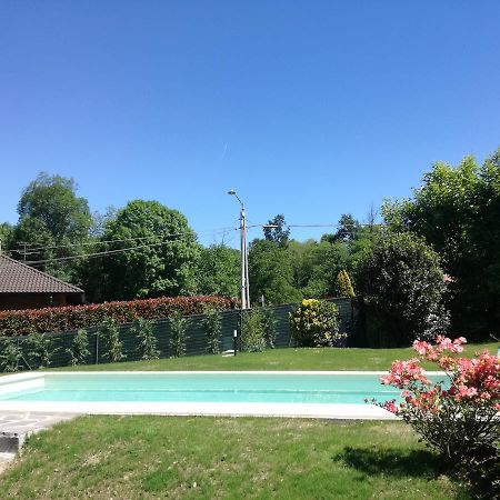 Il Colle Fiorito Bed & Breakfast Oleggio Castello Exterior photo