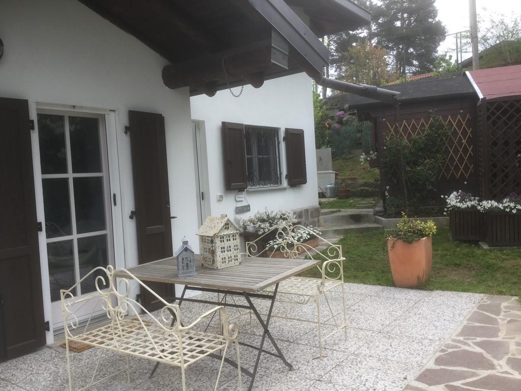Il Colle Fiorito Bed & Breakfast Oleggio Castello Exterior photo